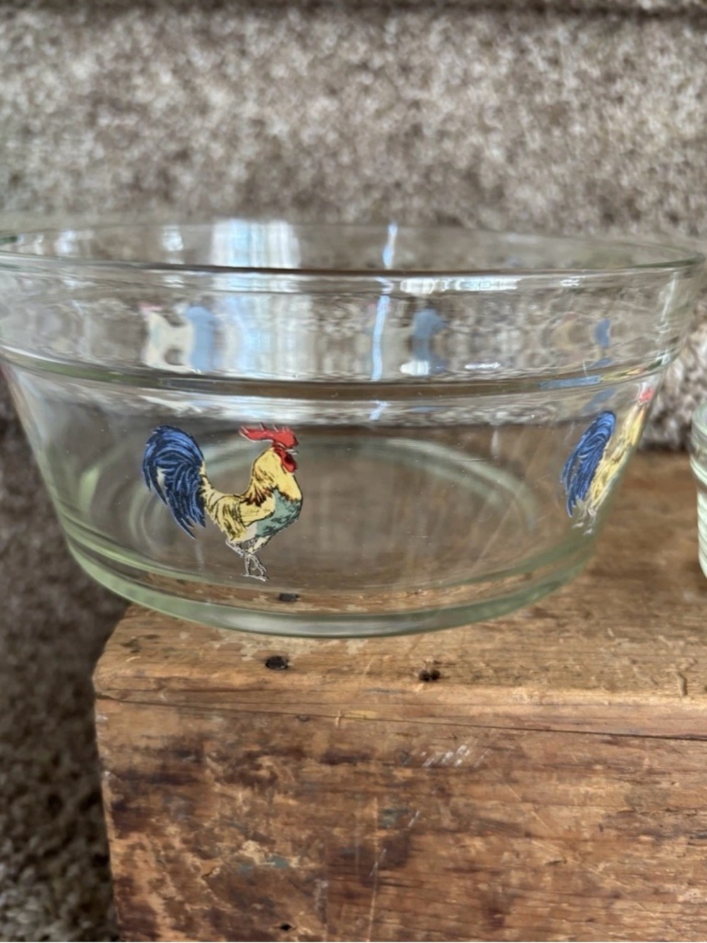 Clear Glass Mixing Bowls with Rooster Motif - Set of 3 - Picture 2 of 5